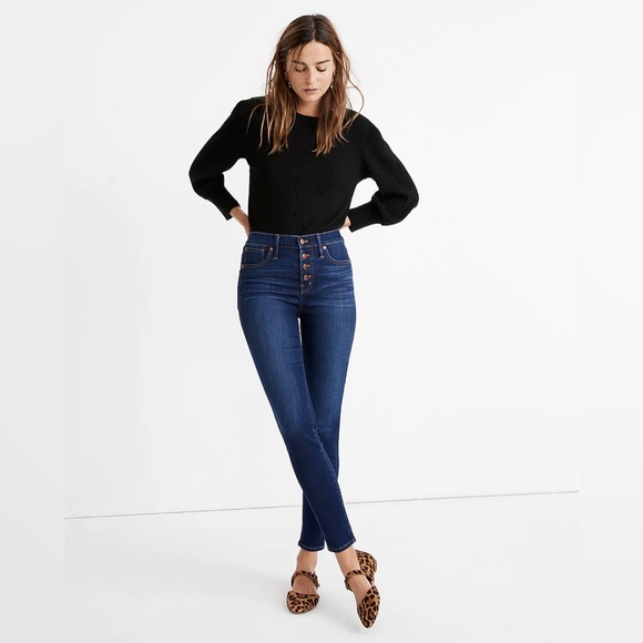 Madewell | 9” Mid Rise Button Jeans - Picture 2 of 3